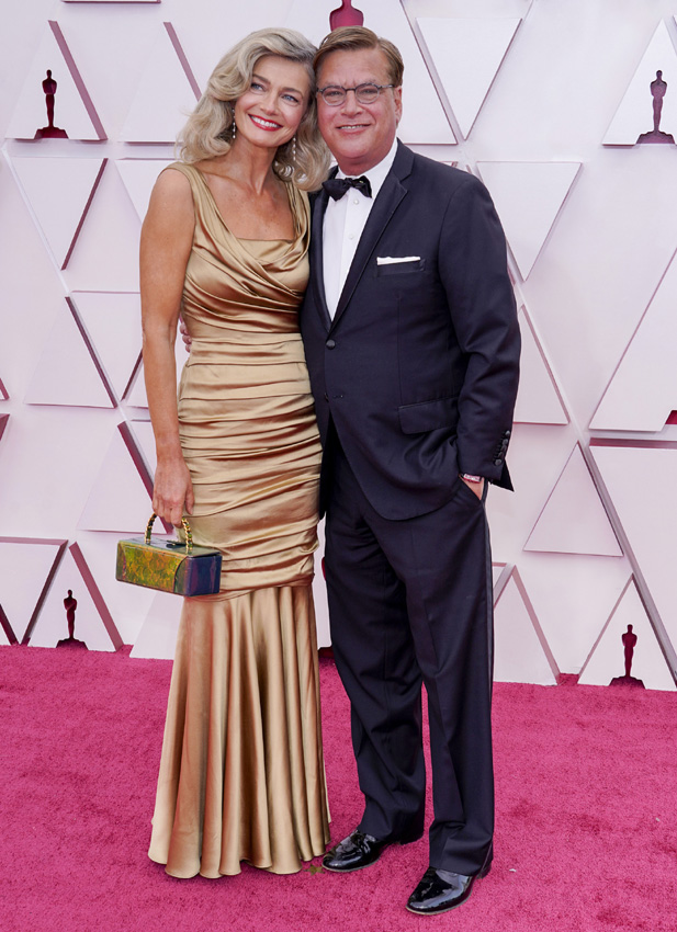 Aaron Sorkin y Paulina Porizkova en los Oscars 2021