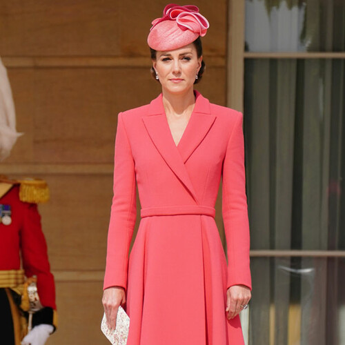 El color de tendencia que ha convencido a Kate de comprarse un tercer vestido-abrigo