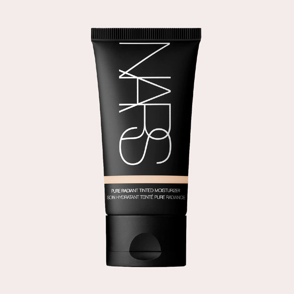  SI BUSCAS UNA COBERTURA CONSTRUIBLE: NARS Cosmetics Pure Radiant